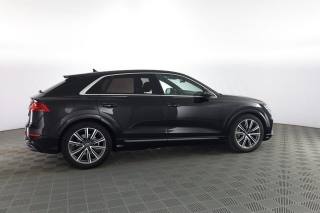 AUDI Q8 usata 2