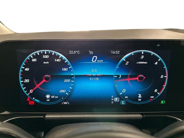 MERCEDES-BENZ GLA 180 usata, con ESP