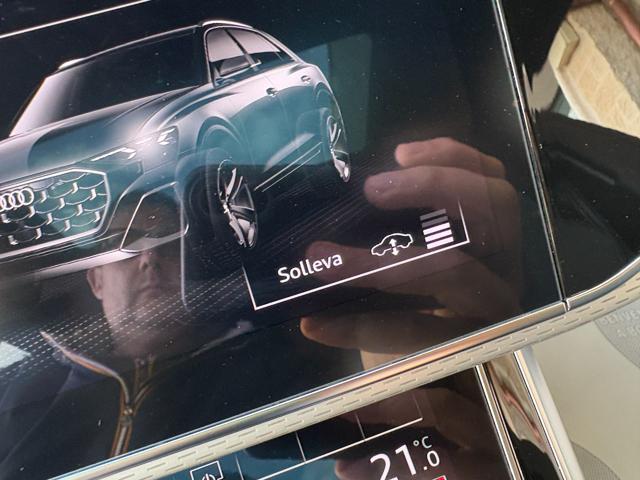 AUDI Q8 usata, con Tettuccio apribile