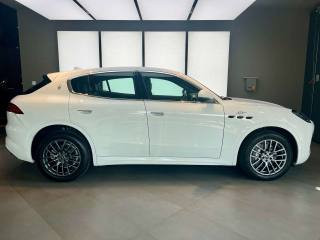 MASERATI Grecale usata, con Boardcomputer