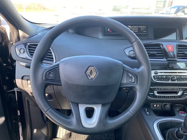 RENAULT Scenic usata, con Boardcomputer