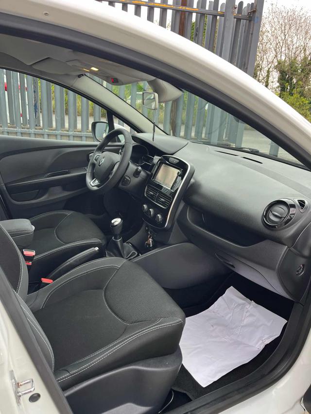 RENAULT Clio usata, con Sedile posteriore sdoppiato