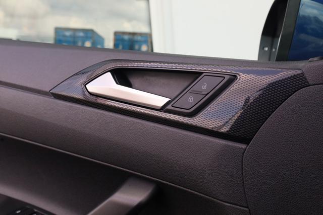 VOLKSWAGEN Taigo usata, con Airbag testa