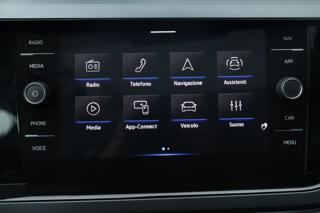 VOLKSWAGEN Taigo usata, con Fari LED