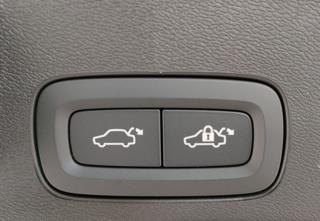 VOLVO XC60 usata, con Controllo elettronico della corsia