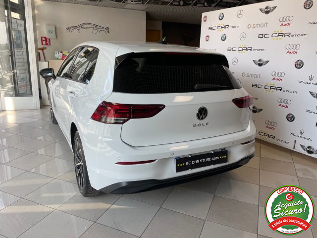 VOLKSWAGEN Golf usata, con Autoradio