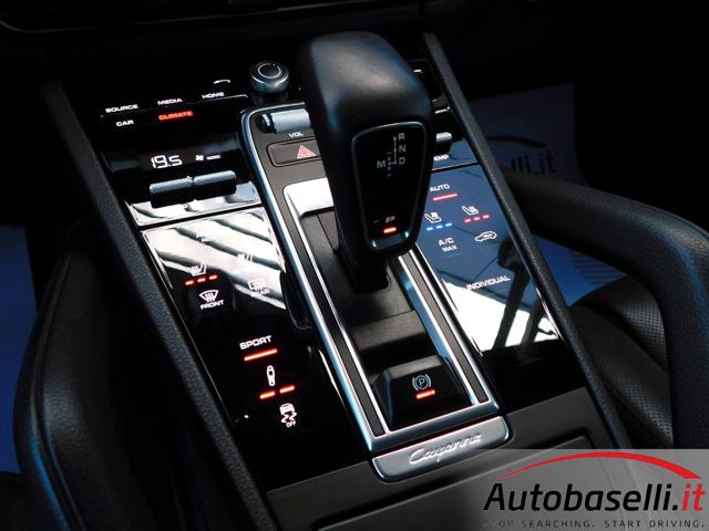 PORSCHE Cayenne usata, con Telecamera per parcheggio assistito