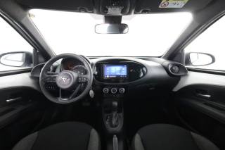 TOYOTA Aygo X usata 9