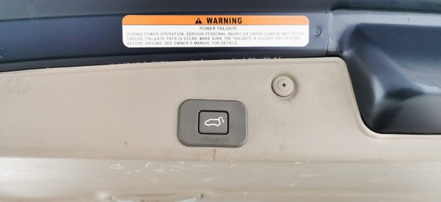 KIA Carnival usata, con Sensori di parcheggio posteriori