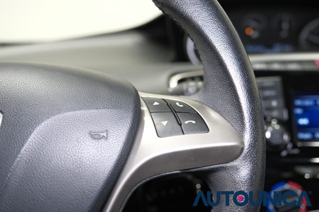 LANCIA Ypsilon usata, con Luci diurne