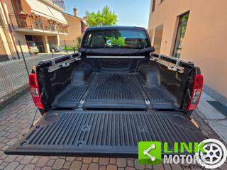 NISSAN Navara usata, con Specchietti laterali elettrici