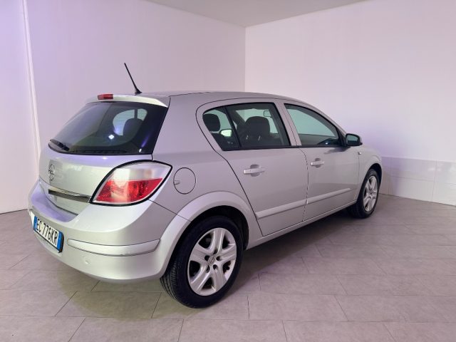 OPEL Astra usata 15