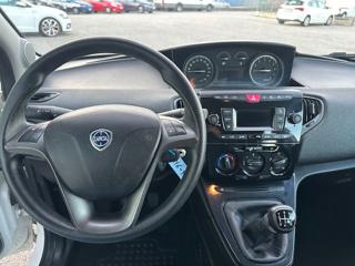 LANCIA Ypsilon usata, con USB
