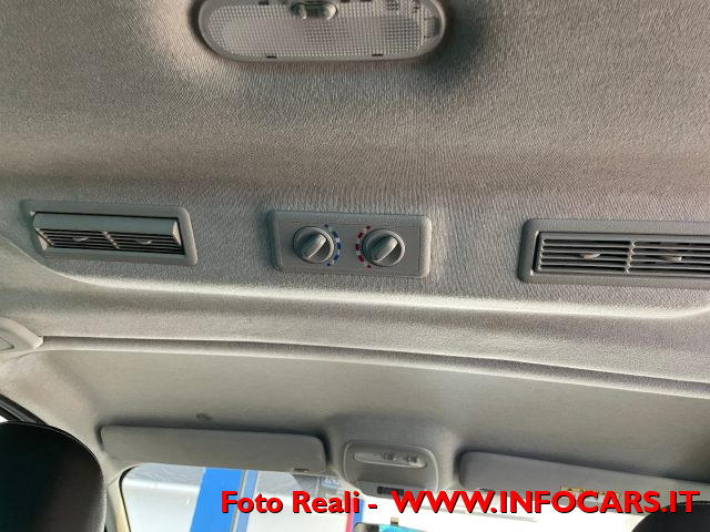 OPEL Vivaro usata, con Volante multifunzione