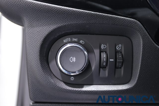 OPEL Corsa usata, con Bluetooth