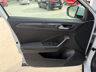 VOLKSWAGEN T-Roc usata, con Fari LED