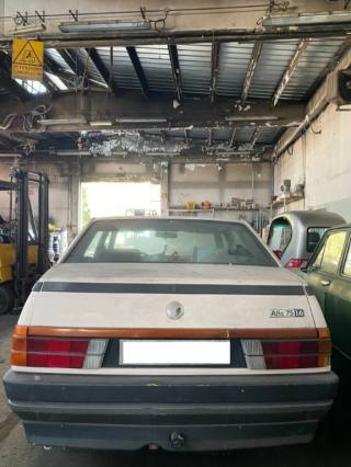 ALFA ROMEO 75 usata, con Chiusura centralizzata