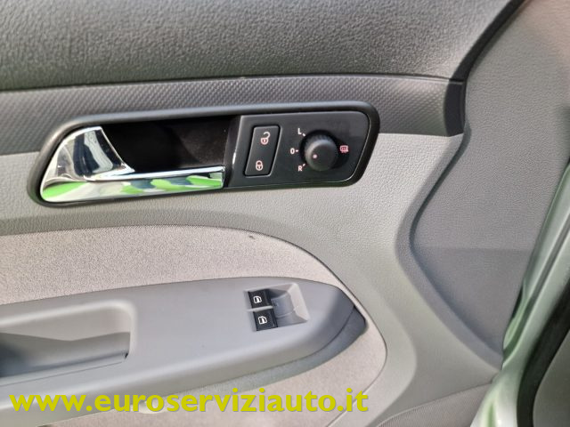 VOLKSWAGEN Caddy usata 28