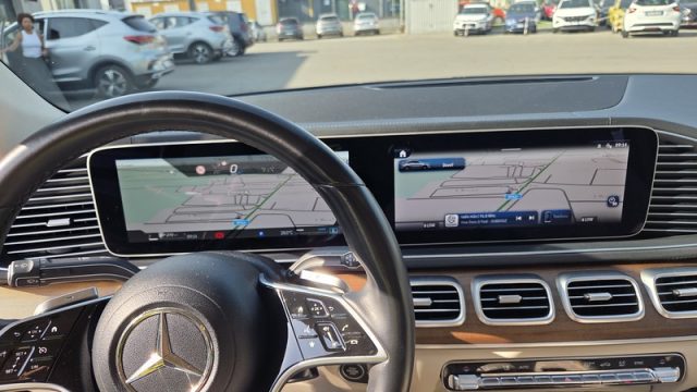 MERCEDES-BENZ GLE 300 usata, con Sensori di parcheggio anteriori