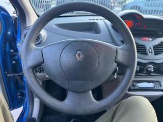 RENAULT Twingo usata 9