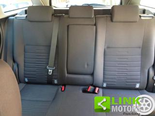 TOYOTA Auris usata, con Servosterzo