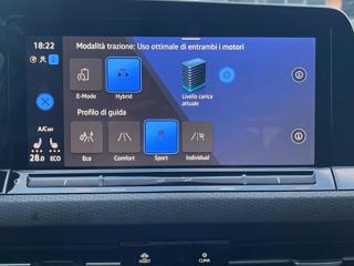 VOLKSWAGEN Golf usata, con Controllo automatico clima