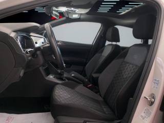 VOLKSWAGEN Taigo usata 12
