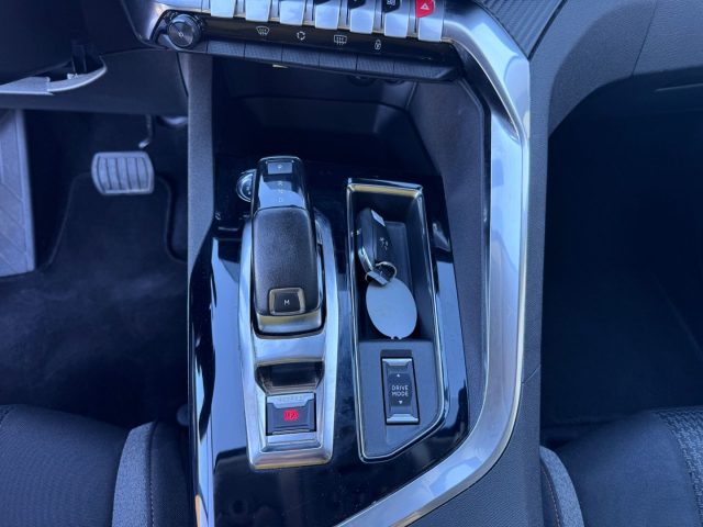 PEUGEOT 3008 usata, con Interni in pelle