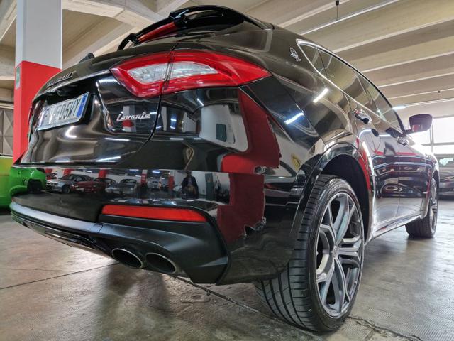 MASERATI Levante usata, con Fendinebbia