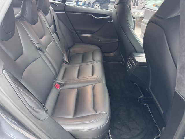 TESLA Model S usata, con Vetri oscurati