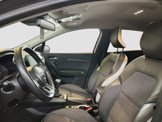 RENAULT Captur usata 8