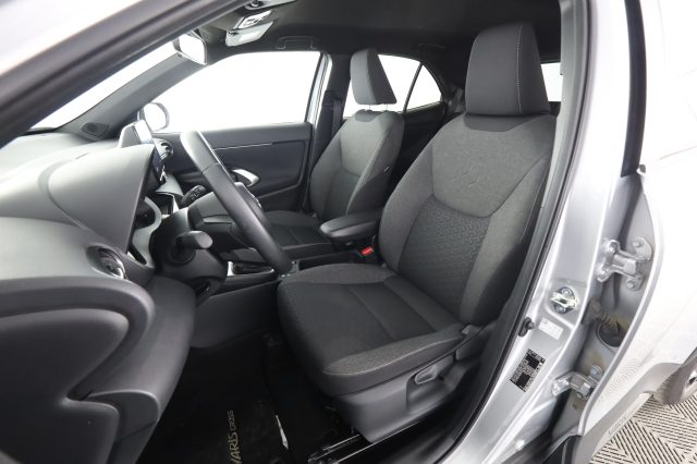 TOYOTA Yaris Cross usata 2