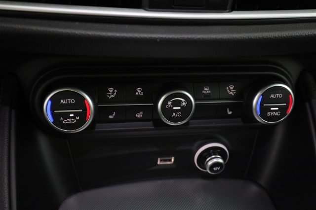 ALFA ROMEO Stelvio usata 12