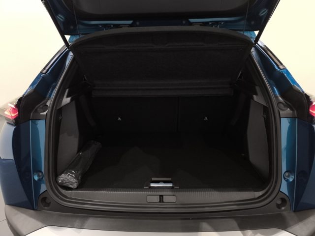 PEUGEOT 2008 usata, con Sensori di parcheggio posteriori