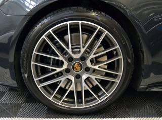 PORSCHE Panamera usata, con Touch screen