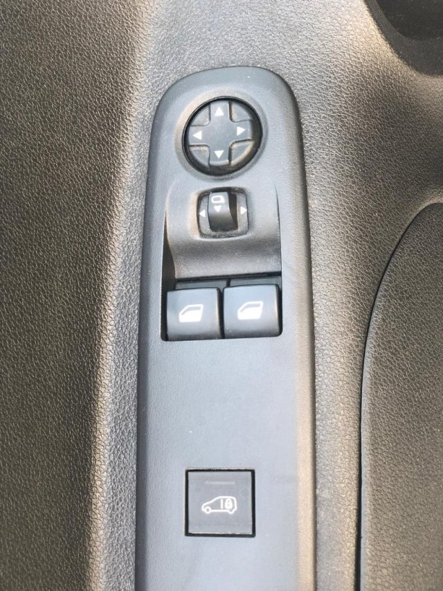 TOYOTA Proace City usata, con Sensore di luce