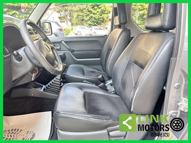 SUZUKI Jimny usata, con Isofix