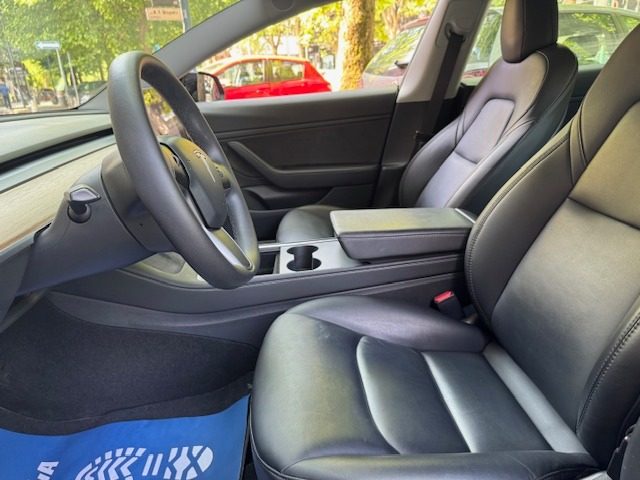 TESLA Model 3 usata, con Interni in pelle