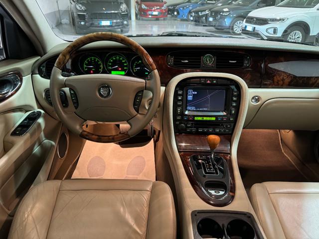 JAGUAR XJ8 usata, con Specchietti laterali elettrici