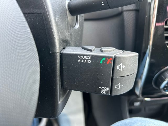 RENAULT Clio usata, con Fari LED