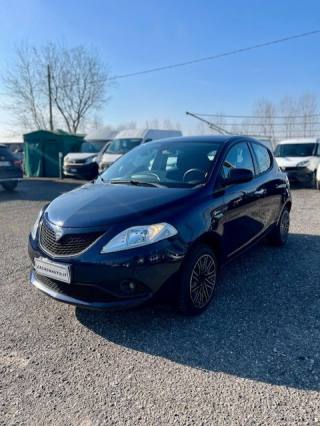 LANCIA Ypsilon usata, con Airbag