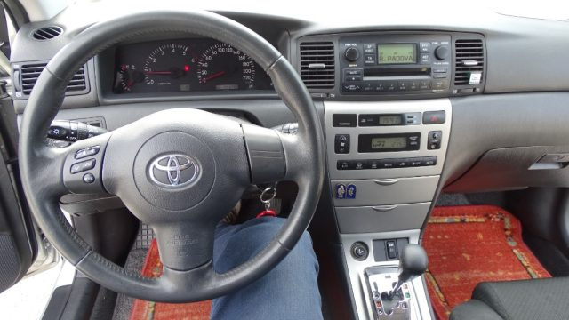 TOYOTA Corolla usata 80