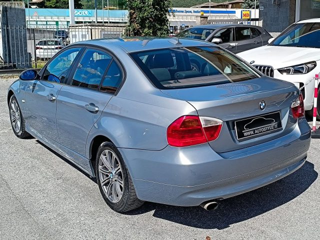 BMW 318 usata, con Autoradio