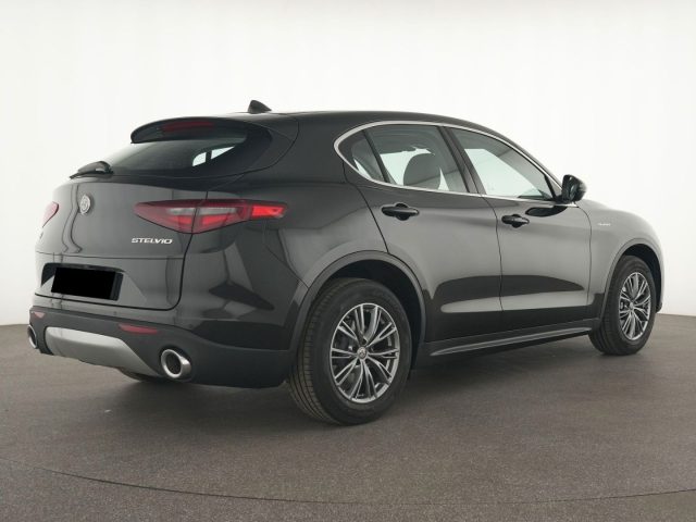 ALFA ROMEO Stelvio usata, con Alzacristalli elettrici
