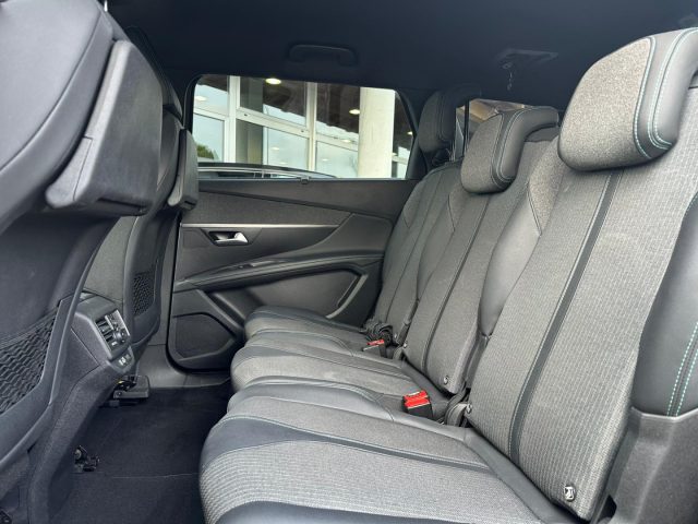PEUGEOT 5008 usata, con Climatizzatore