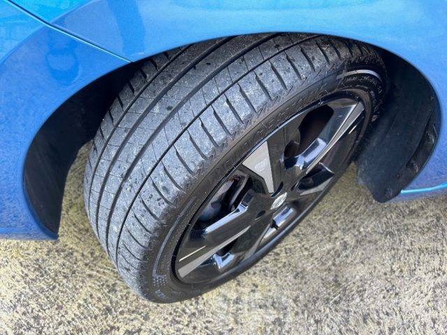 NISSAN Micra usata, con Bluetooth