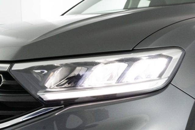 VOLKSWAGEN T-Roc usata 12