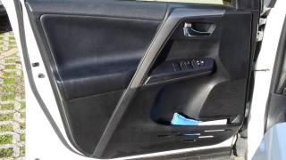 TOYOTA RAV 4 usata, con Pneumatici estivi