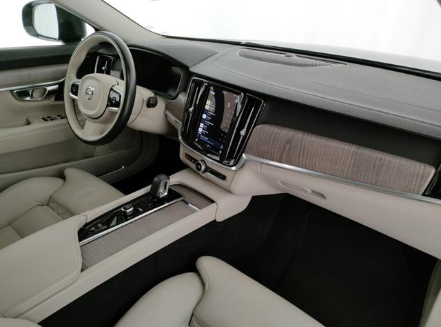 VOLVO V90 Cross Country usata, con Portellone posteriore elettrico
