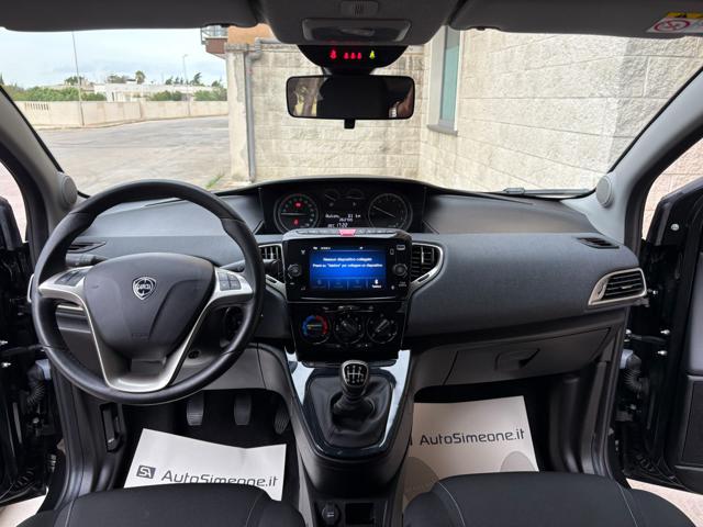 LANCIA Ypsilon usata, con Fendinebbia